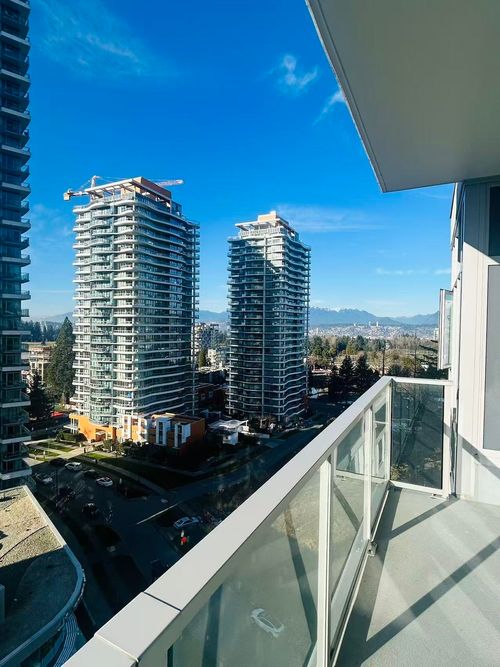 1301-13350 Central Ave, Surrey, BC, V3T0S1 | Card Image