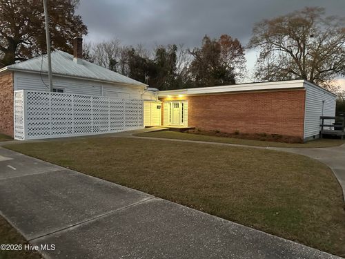 231 New Bridge St, Jacksonville, NC, 28540-4736 | Card Image