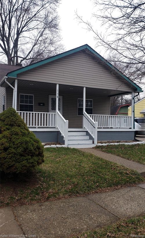 138 W Strathmore Ave, Pontiac, MI, 48340-2774 | Card Image
