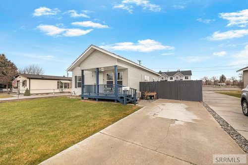 443 E 22nd St, Idaho Falls, ID, 83404-6908 | Card Image
