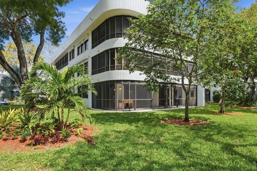 8i-1410 Sheridan St, Hollywood, FL, 33020-2289 | Card Image