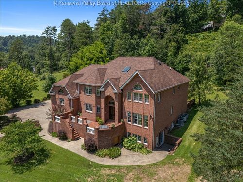 14 Stonegate Dr, Hurricane, WV, 25526-9217 | Card Image