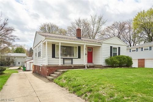 120 Bonnett St Sw, North Canton, OH, 44720-4202 | Card Image