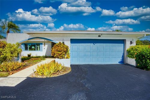 133 Big Springs Dr, NAPLES, FL, 34113-8327 | Card Image