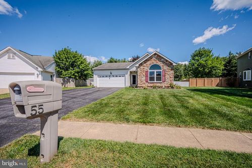 55 Charles Dr, NEW CASTLE, DE, 19720-4679 | Card Image