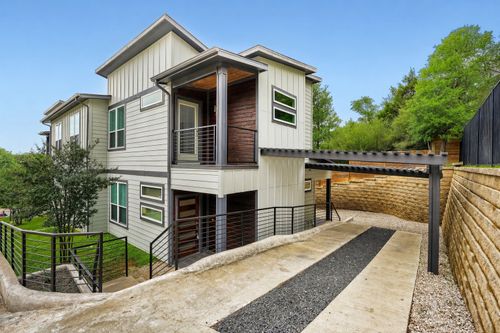 b-1126 Lott Ave, Austin, TX, 78721-2139 | Card Image