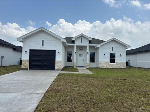 17898 Redwood Street, Combes, TX, 78552 | Card Image