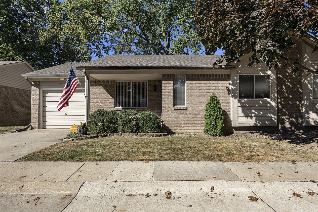 Crimson Ct, Warren, MI 48089