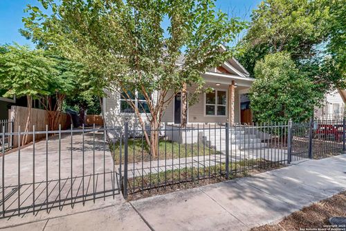 305 Spruce St, San Antonio, TX, 78203-1550 | Card Image