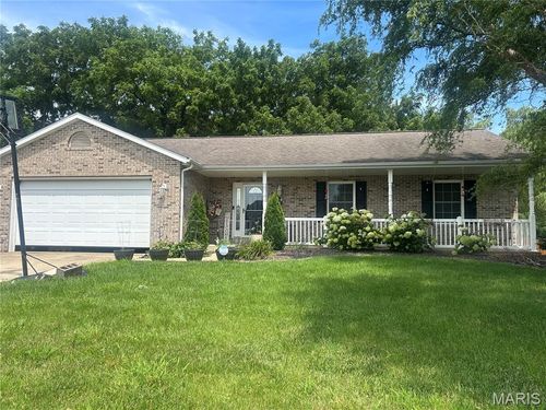 4826 Cedar Spring Dr, Highland, IL, 62249-3355 | Card Image