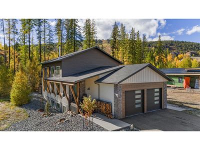 221 Stemwinder Dr, House other with 5 bedrooms, 3 bathrooms and null parking in Kimberley BC | Image 1