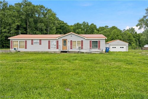 17366 Wick Ave, Lake Milton, OH, 44429-9771 | Card Image