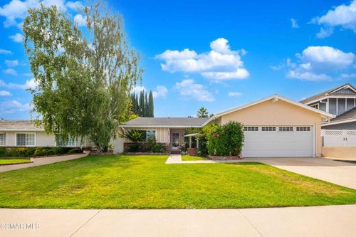 5879 Wheelhouse Ln, Agoura Hills, CA, 91301-1435 | Card Image