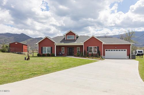 2221 Meadowbrook Ln, Sevierville, TN, 37862-8501 | Card Image