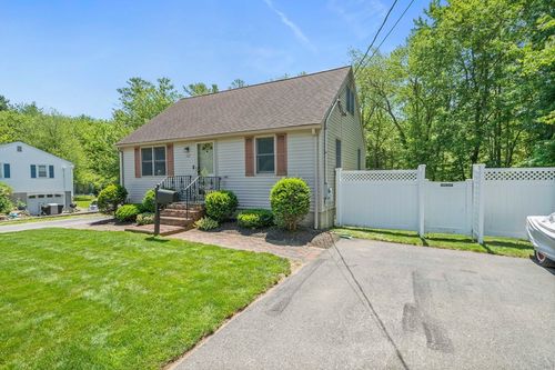 167 Green St, Abington, MA, 02351-2315 | Card Image