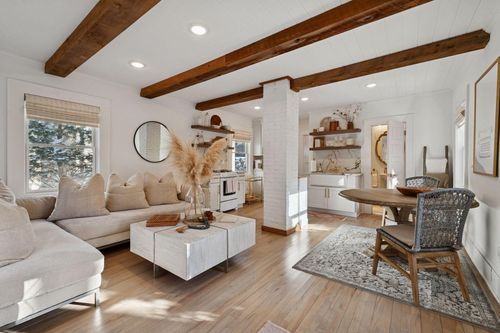 3823 Vincent Ave S, Minneapolis, MN, 55410-1123 | Card Image