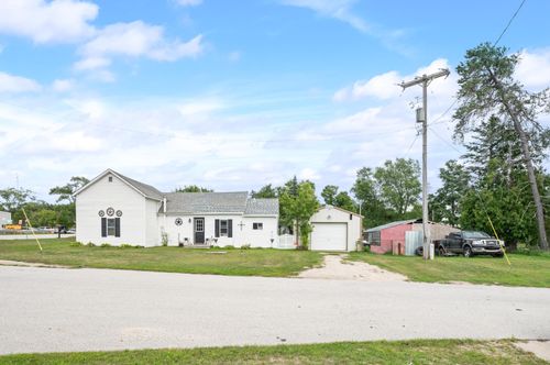 7012 S Rosecrans St, Chase, MI, 49623-8777 | Card Image
