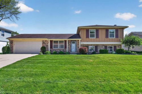 1705 W Saxon Dr, Marion, IN, 46952-1627 | Card Image