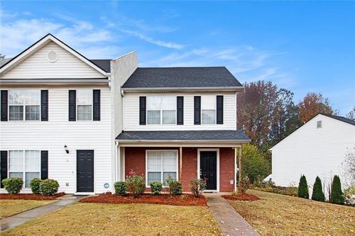 2 Chastain Cir, Newnan, GA, 30263-8601 | Card Image