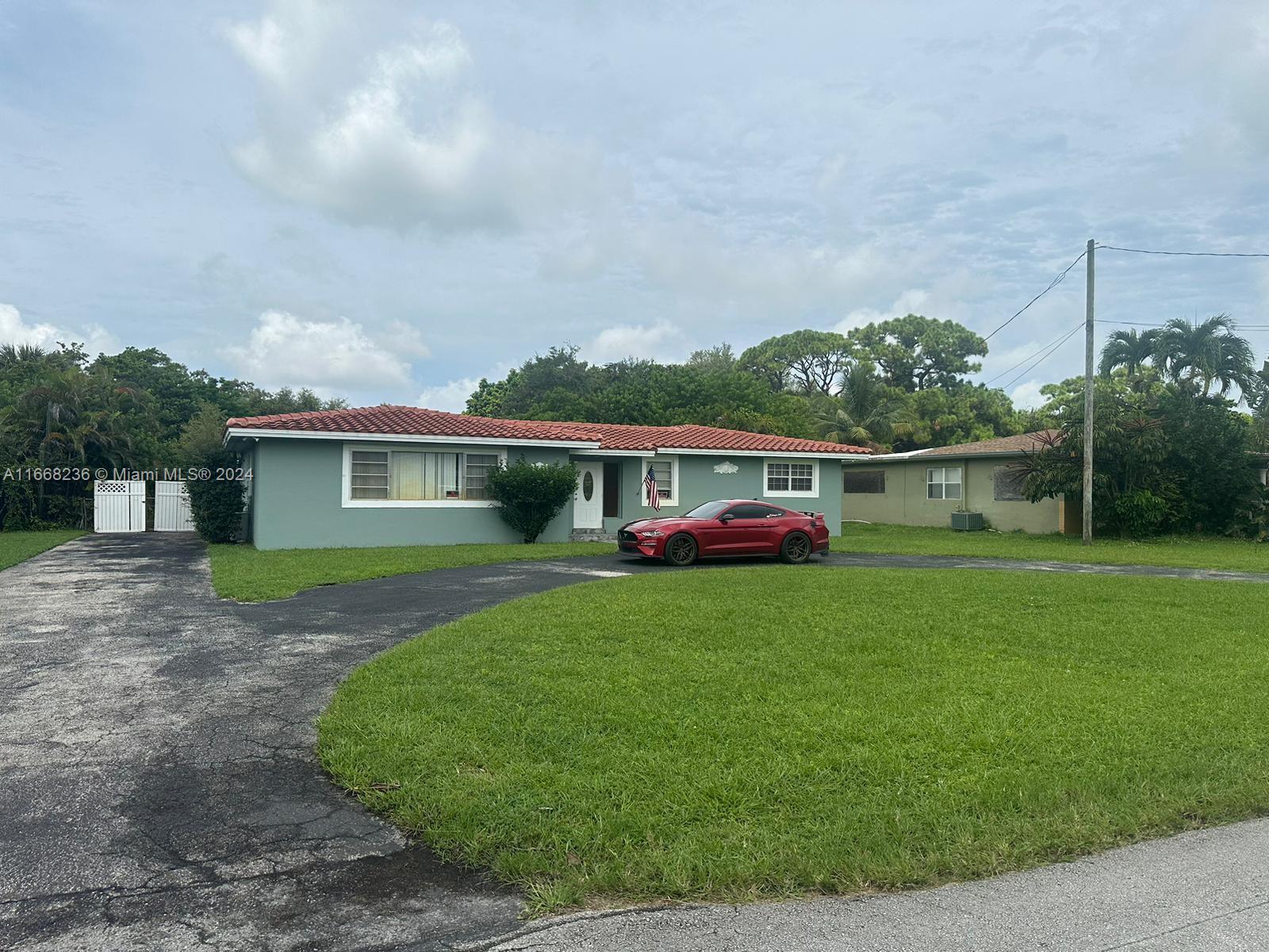 18th Ave, Miami Gardens, FL 33056
