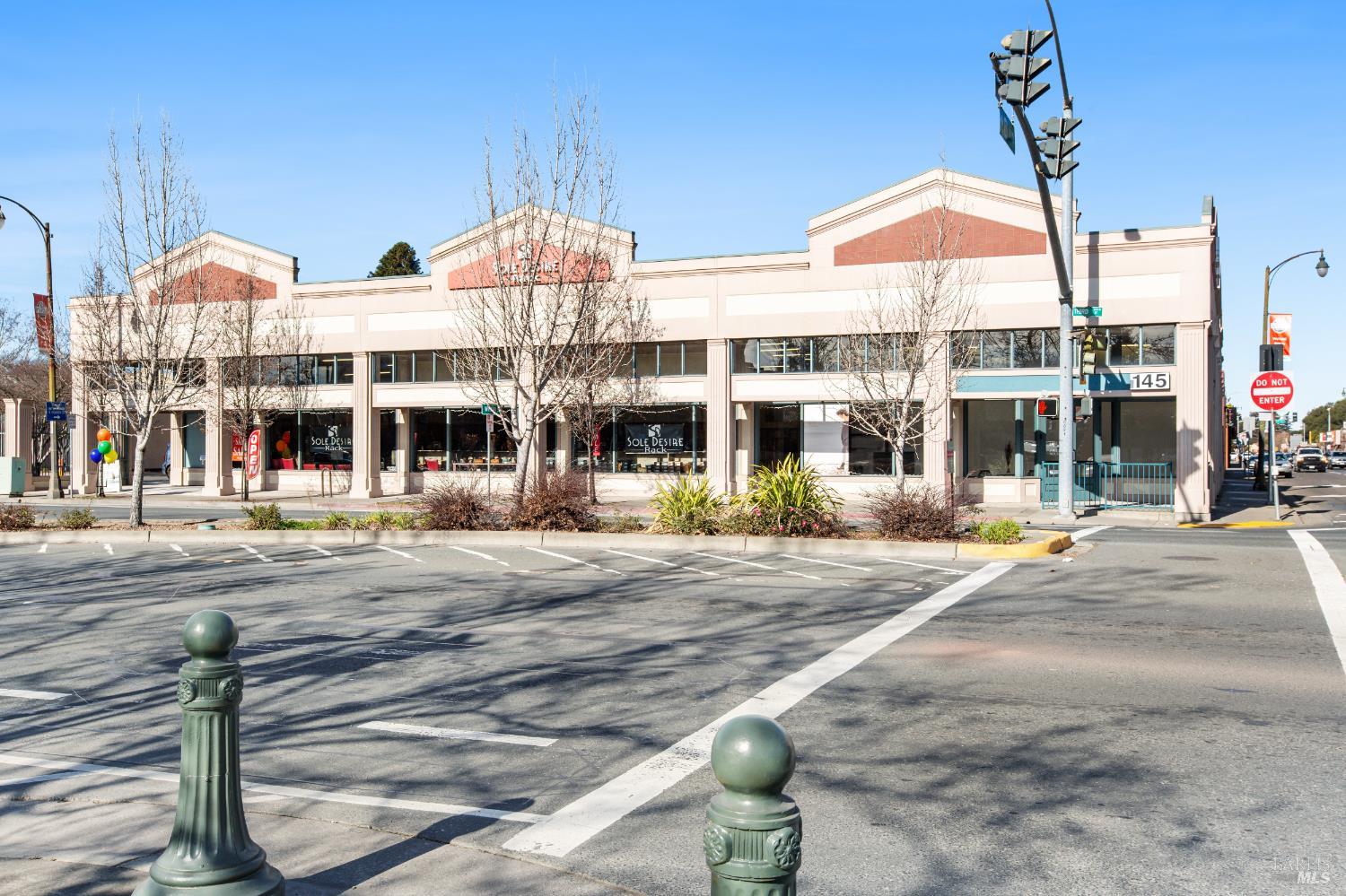 Commercial Sale in Santa Rosa 3