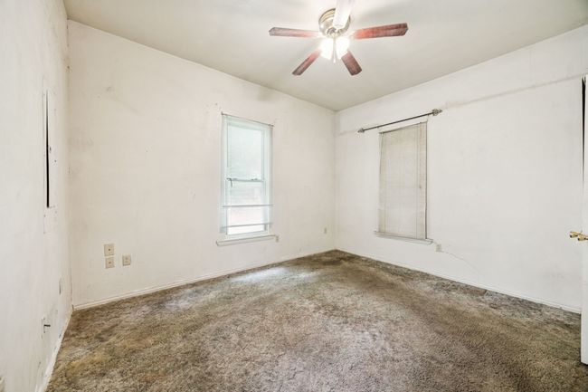 909 E High St, House other with 3 bedrooms, 1 bathrooms and null parking in Terrell TX | Image 20