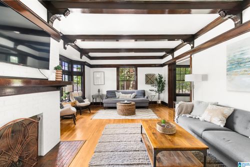 410 9th Ct W, BIRMINGHAM, AL, 35204-3015 | Card Image