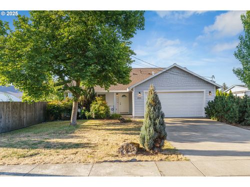 1230 W Fairview Dr, Springfield, OR, 97477-2733 | Card Image