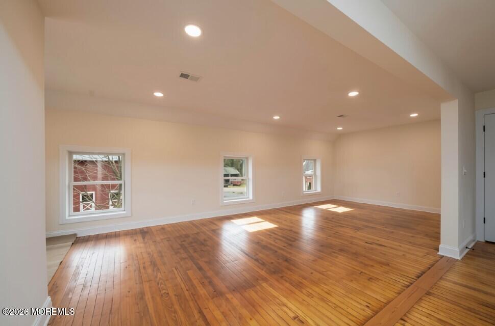 Residential Lease in Red Bank 5