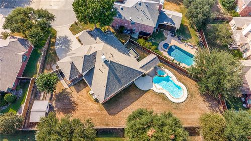 2405 Warwick Cir, Mckinney, TX, 75072-2391 | Card Image