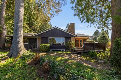 936 Prospect Ave, North Vancouver, BC, V7R2M3 | Card Image
