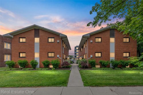 unit-2-118 N Center Street, Royal Oak, MI, 48067 | Card Image