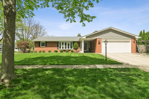 1600 E Linden Ln, Mount Prospect, IL, 60056-1530 | Card Image