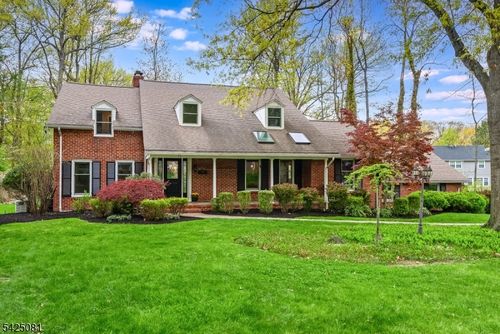 71 Tree Top Dr, Springfield, NJ, 07081-3633 | Card Image