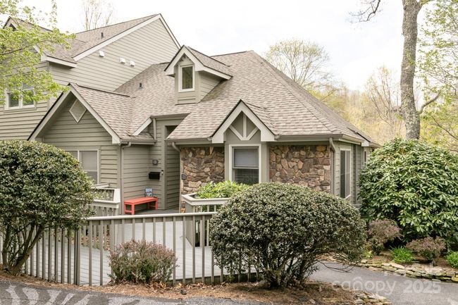 C - 220 Stoney Falls Loop, Condo with 3 bedrooms, 3 bathrooms and null parking in Burnsville NC | Image 31