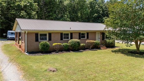 367 Albert Dr, Lexington, NC, 27292-7500 | Card Image