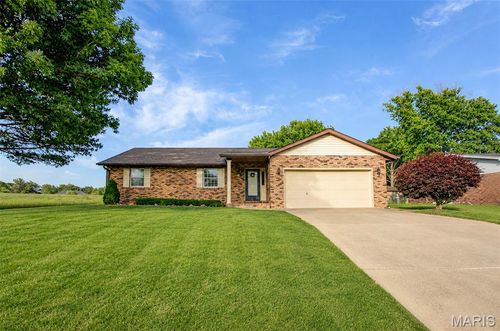 4441 Chantel Dr, Alton, IL, 62002-6921 | Card Image