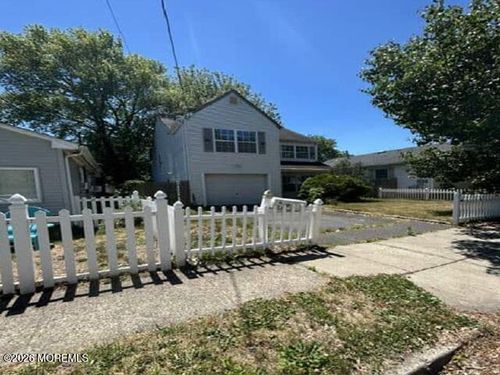 90 Monmouth Ave, North Middletown, NJ, 07748-5535 | Card Image