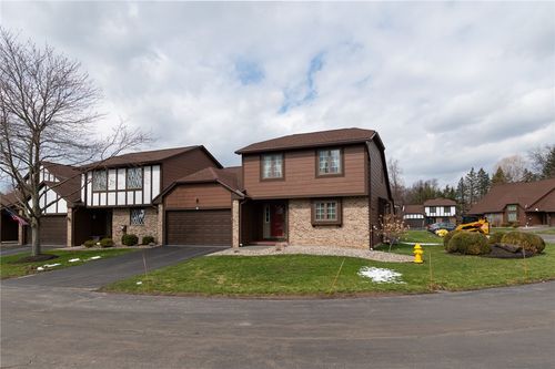 40 Cambridge Court, Perinton, NY, 14450 | Card Image