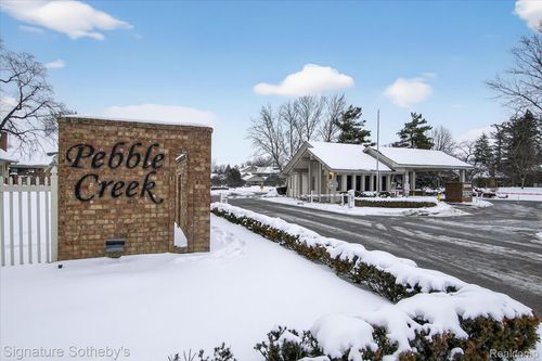 163-7107 Pebble Park Dr, West Bloomfield, MI, 48322-3506 | Card Image