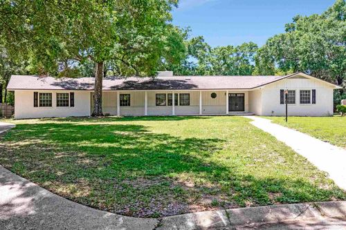 5745 Avenida Robledal, Pensacola, FL, 32504-8509 | Card Image