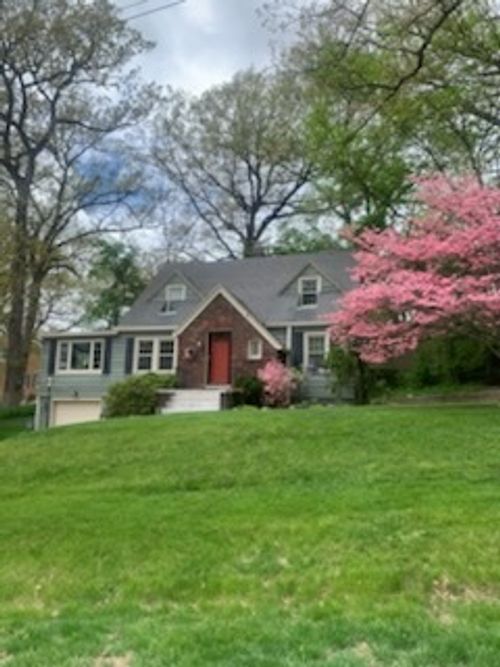 2019 11th Street Pl, East Moline, IL, 61244-2206 | Card Image