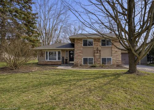 34 Carey St, Waterdown, ON, L8B0L5 | Card Image