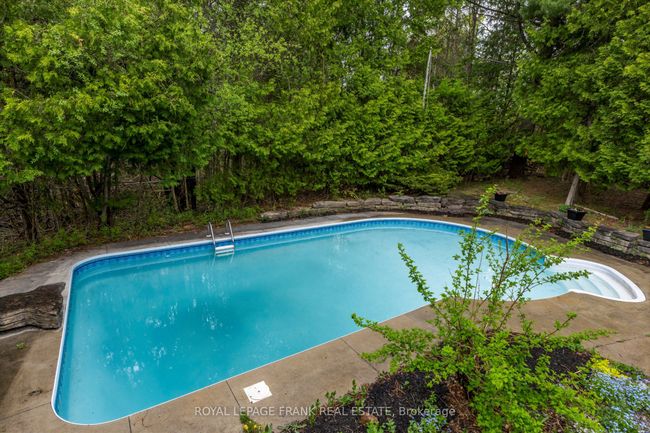 17 Claudette Crt, House other with 3 bedrooms, 4 bathrooms and 5 parking in Peterborough ON | Image 36