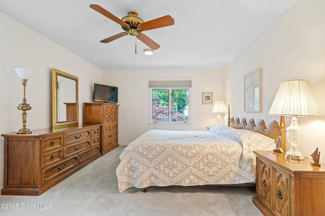 19 Tamarack Ln, House other with 4 bedrooms, 3 bathrooms and 6 parking in Schenectady NY | Image 54