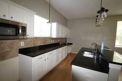 Kitchen | Image 2