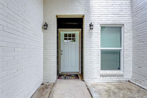 23034 Spring Willow Dr, Tomball, TX, 77375-5414 | Card Image