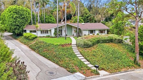 7810 Elden Ave, Whittier, CA, 90602-2626 | Card Image