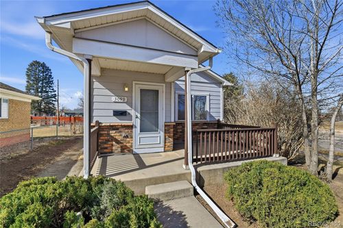 3099 Elm St, Denver, CO, 80207-2660 | Card Image