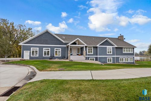 6000 Marrs Beach Ln, Madison, SD, 57042-7338 | Card Image